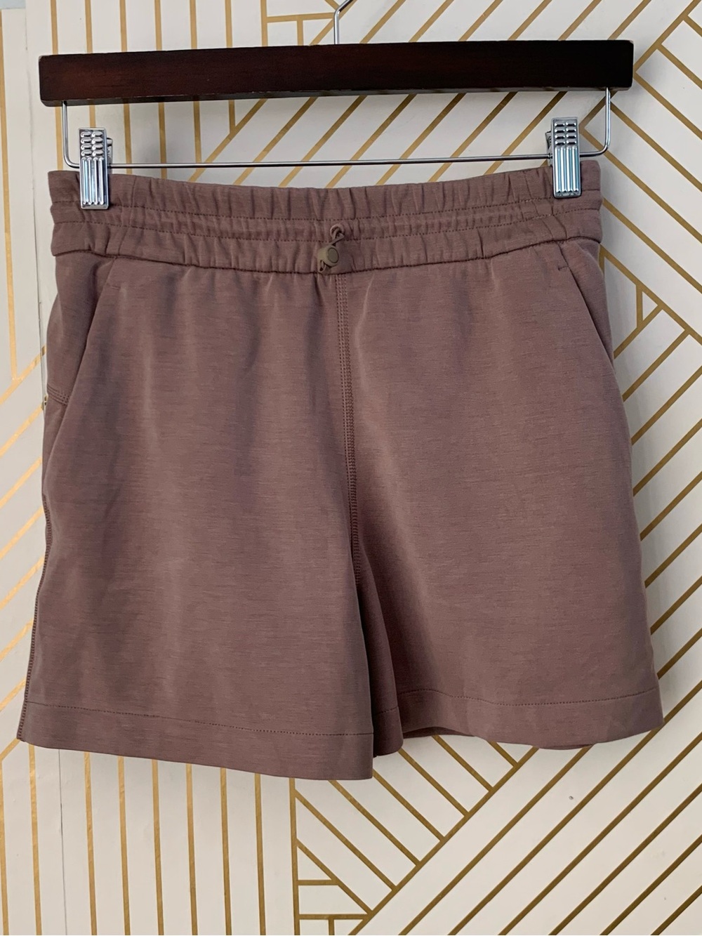 Lululemon Softstreme High-Rise Short 4" modal blend drawstring high waist Size 4